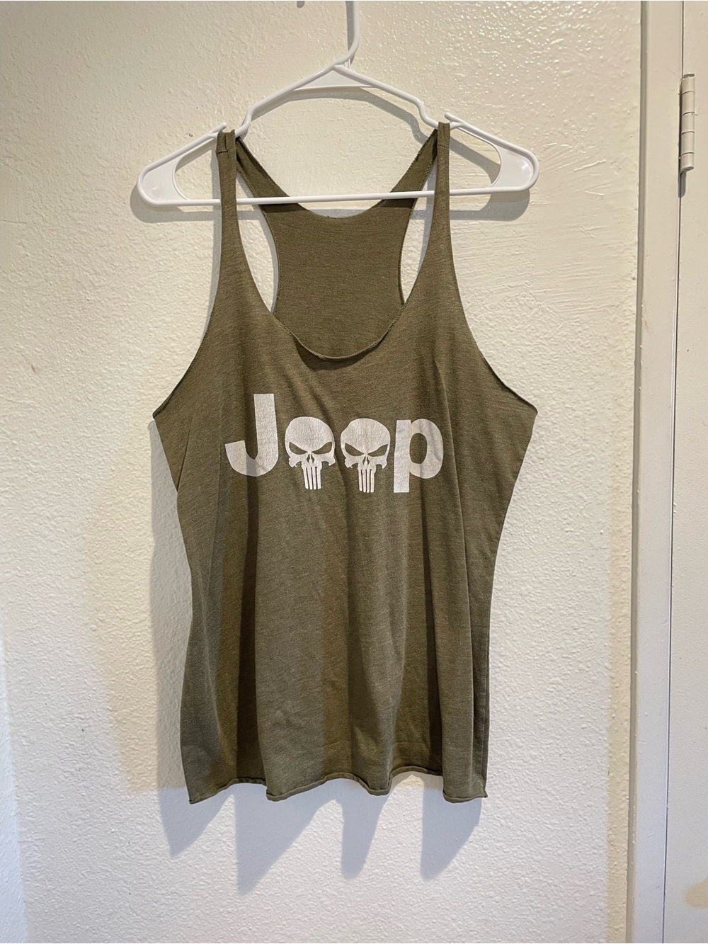 Jeep Girl Punisher Skull Olive Green Racerback Tank M 💀✨